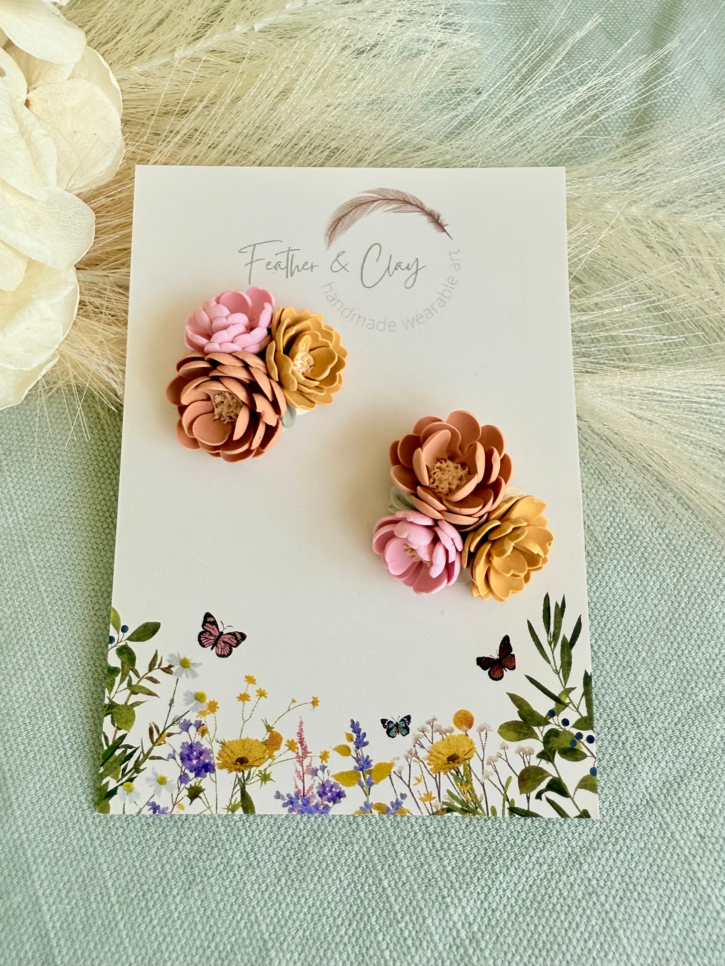 Medium Flower Cluster - soft pink, light terracotta, mustard yellow