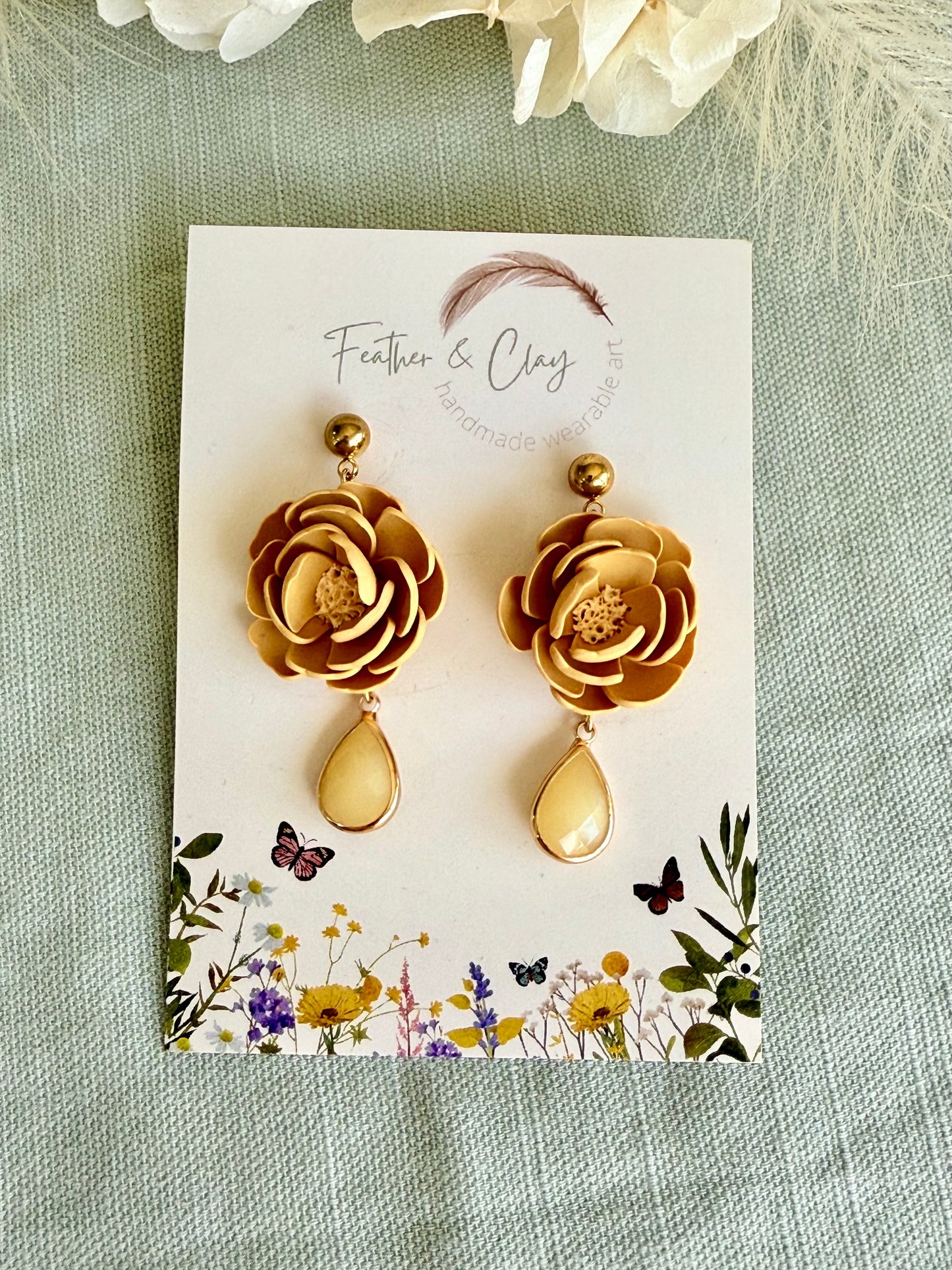 Delicate Flowers - mustard yellow