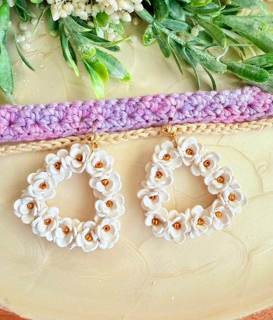 Blooms in white triangle