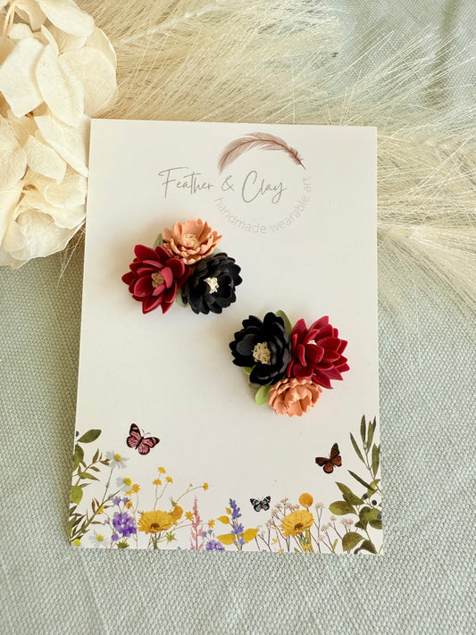 Medium Flower Cluster - light terracotta, red, black